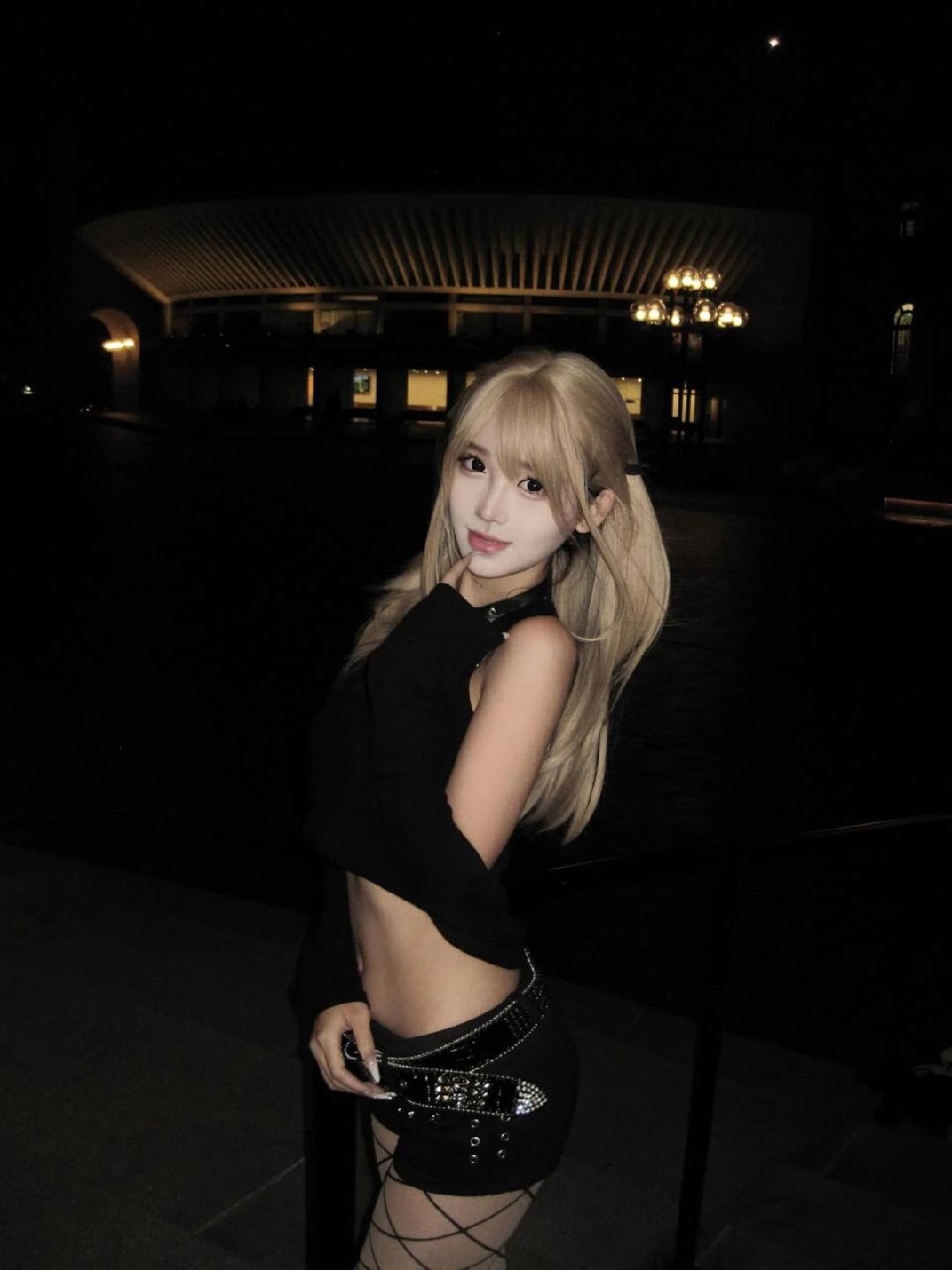 32b.jpg